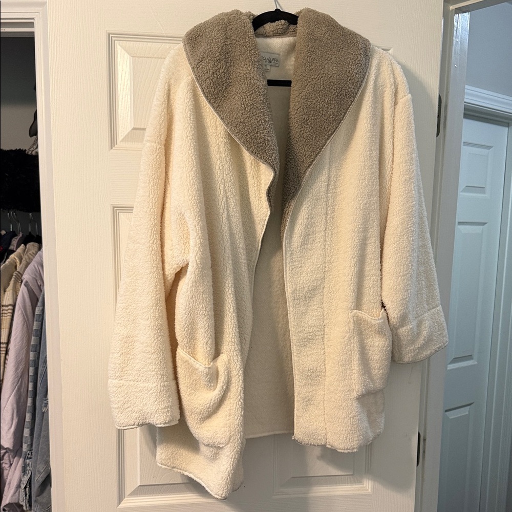 Koolaburra Cream Teddy Jacket with Taupe Collar - new no tags